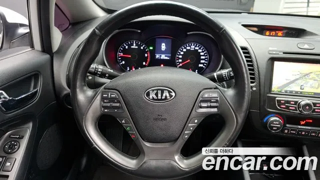 Kia K3 2015 — фото 13