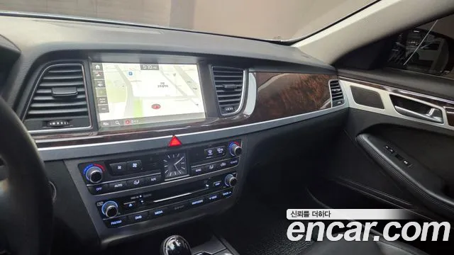 Hyundai Genesis 2015 — фото 10