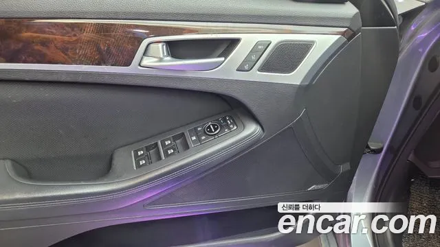Hyundai Genesis 2015 — фото 12