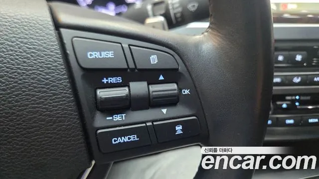 Hyundai Genesis 2015 — фото 13