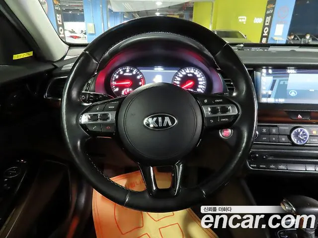 Kia K7 2017 — фото 14