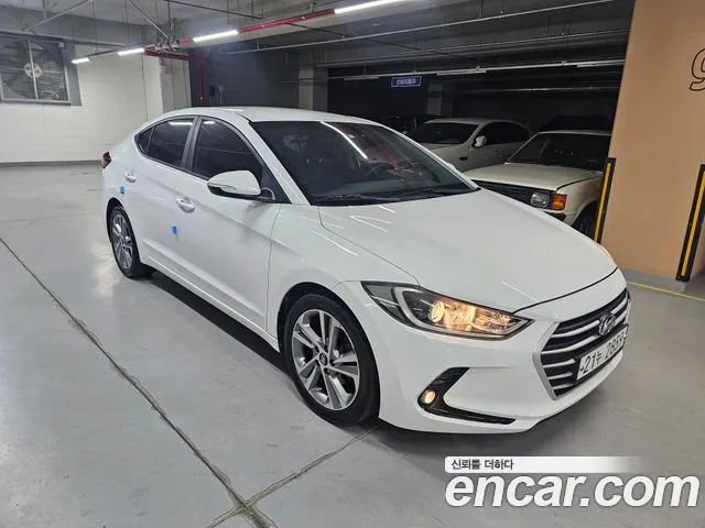 Hyundai AVANTE 2018 — фото 3