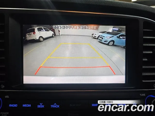 Hyundai AVANTE 2018 — фото 11