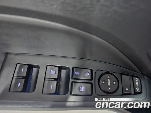 Hyundai AVANTE 2018 — фото 17