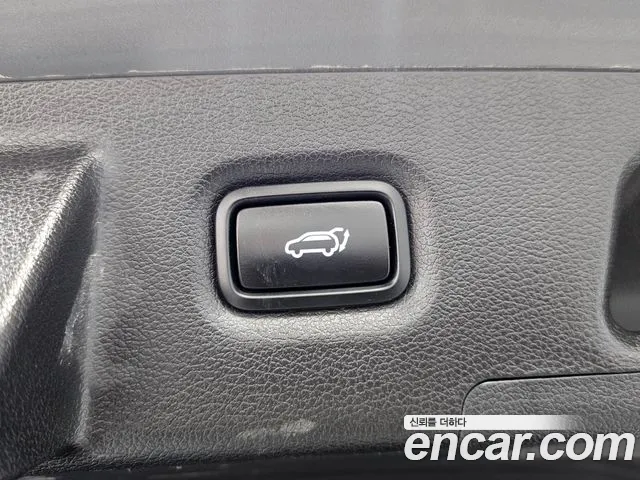 Hyundai Santafe 2023 — фото 19