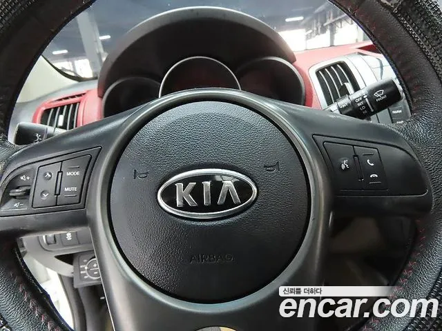 Kia Porte 2012 — фото 14
