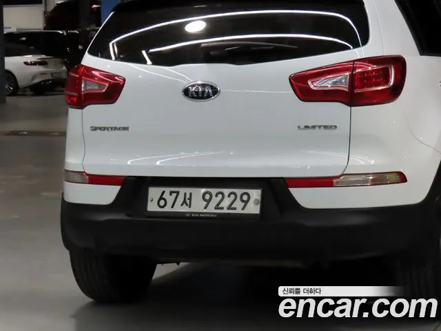 Kia Sportage 2012 — фото 17