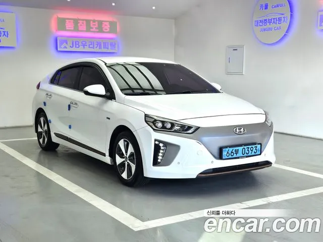 Hyundai Ioniq 2017 — фото 9
