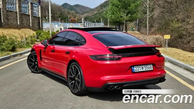 Porsche Panamera 2018 — фото 4