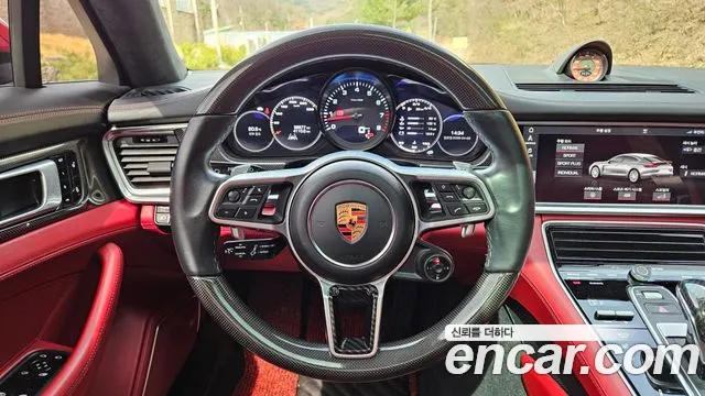 Porsche Panamera 2018 — фото 9