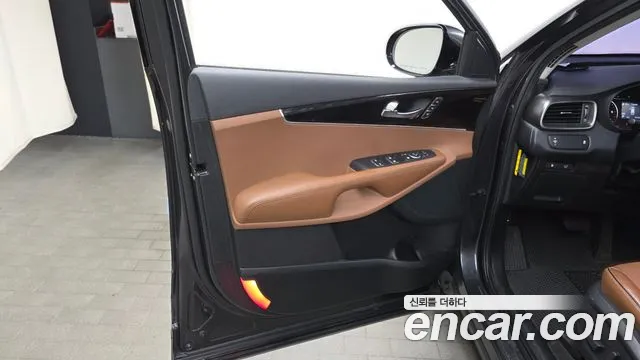 Kia Sorento 2018 — фото 14