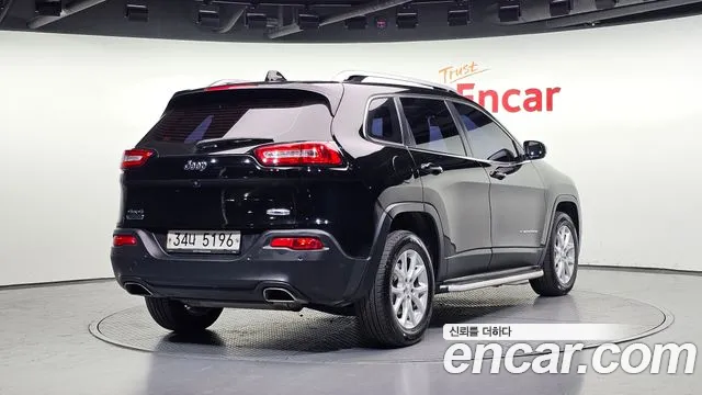 Jeep Cherokee 2017 — фото 2