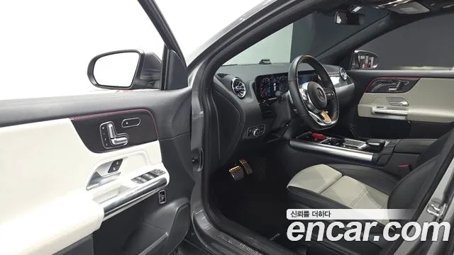 Mercedes-Benz GLA-Class 2020 — фото 11