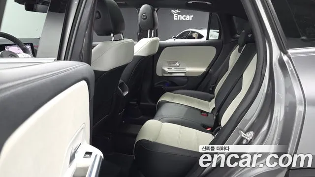 Mercedes-Benz GLA-Class 2020 — фото 12