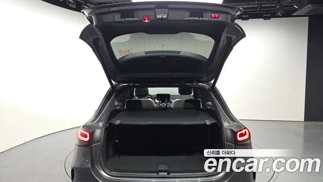 Mercedes-Benz GLA-Class 2020 — фото 20