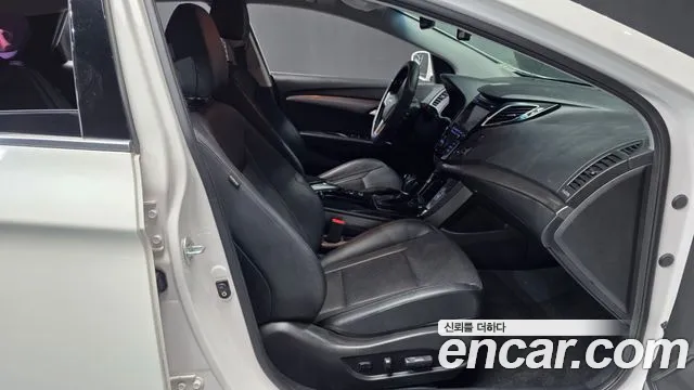 Hyundai i40 2016 — фото 11