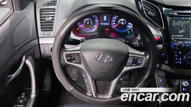 Hyundai i40 2016 — фото 13
