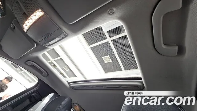 Mercedes-Benz E-Class 2019 — фото 18