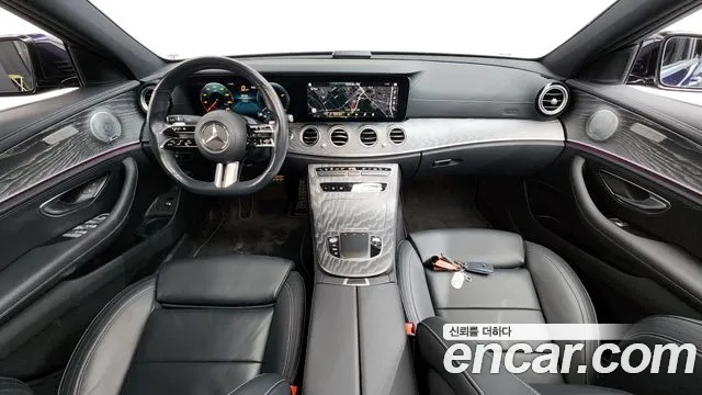 Mercedes-Benz E-Class 2021 — фото 10
