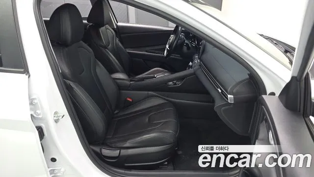 Hyundai AVANTE 2022 — фото 18