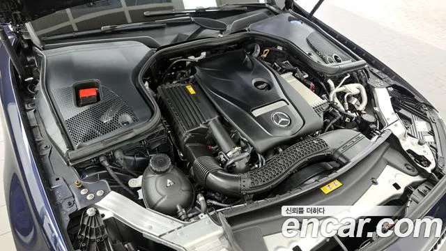 Mercedes-Benz E-Class 2022 — фото 6