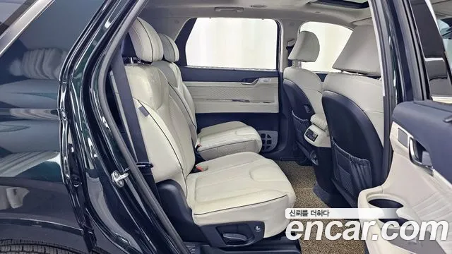 Hyundai Palisade 2023 — фото 18