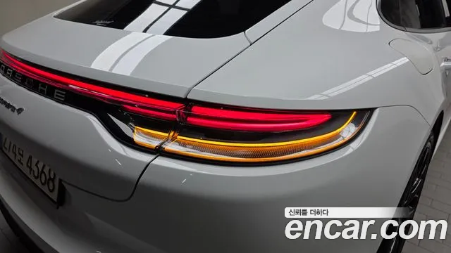 Porsche Panamera 2021 — фото 9
