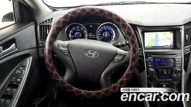 Hyundai Sonata 2014 — фото 13