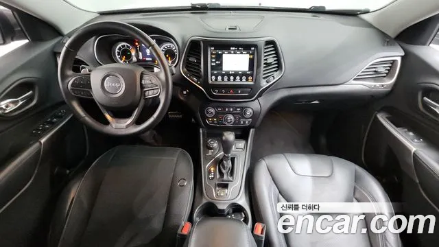 Jeep Cherokee 2019 — фото 10