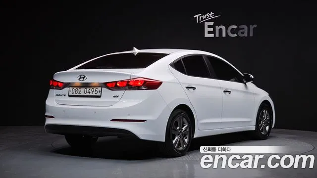 Hyundai AVANTE 2017 — фото 2