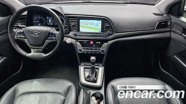Hyundai AVANTE 2017 — фото 7