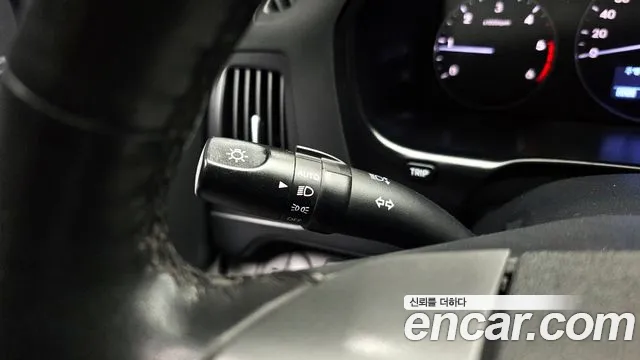 Hyundai Starex 2017 — фото 19