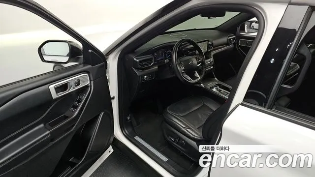 Ford Explorer 2020 — фото 10