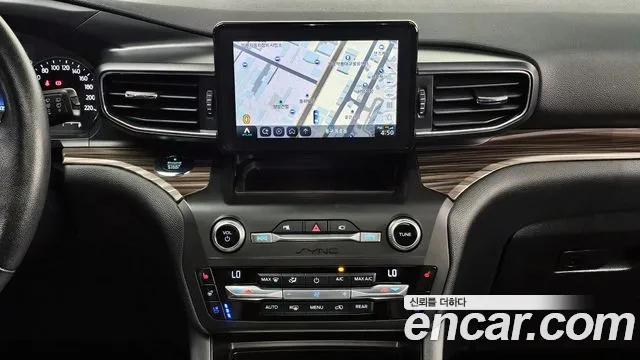 Ford Explorer 2020 — фото 15