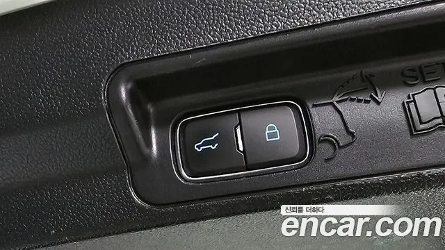 Ford Explorer 2020 — фото 19