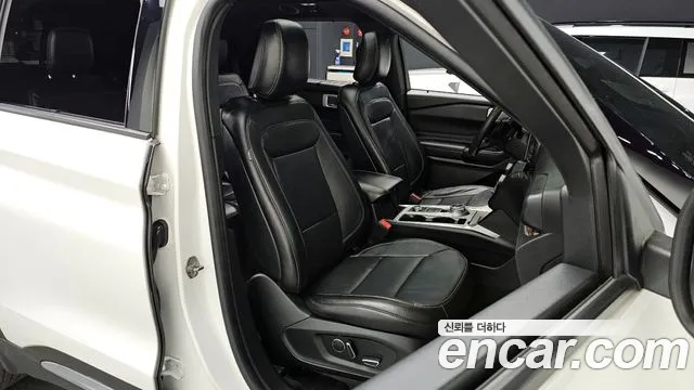 Ford Explorer 2020 — фото 20