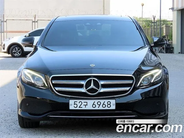 Mercedes-Benz E-Class 2019 — фото 1