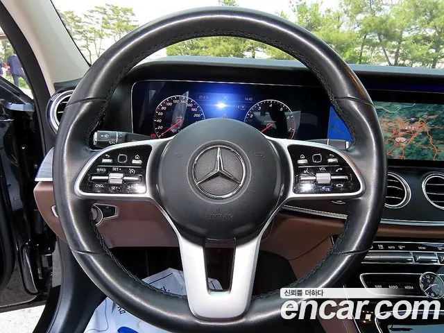 Mercedes-Benz E-Class 2019 — фото 8