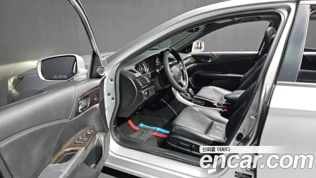 Honda Accord 2013 — фото 10