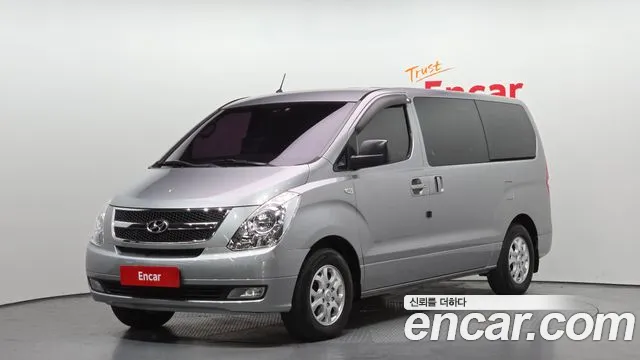 Hyundai Starex 2015 — фото 1