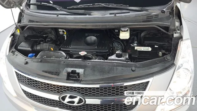 Hyundai Starex 2015 — фото 6