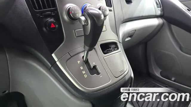 Hyundai Starex 2015 — фото 9