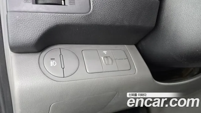 Hyundai Starex 2015 — фото 19