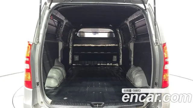Hyundai Starex 2015 — фото 20