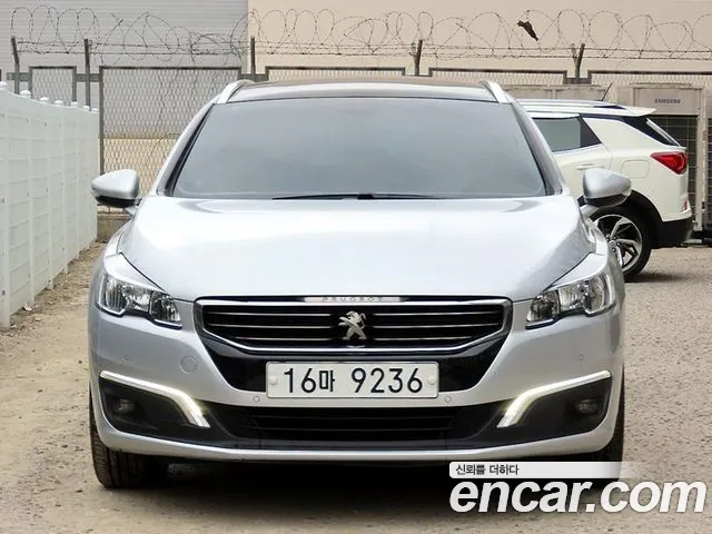 Peugeot 508 2015 — фото 1