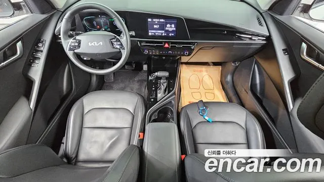 Kia Niro 2022 — фото 10