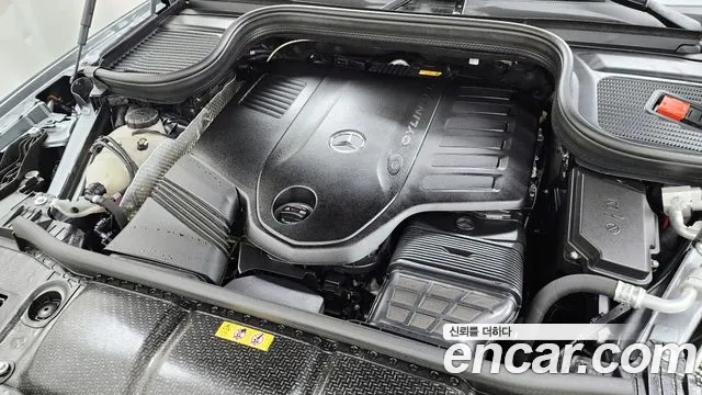 Mercedes-Benz GLE-Class 2025 — фото 6