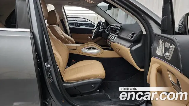 Mercedes-Benz GLE-Class 2025 — фото 17