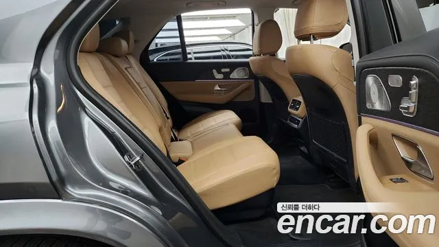 Mercedes-Benz GLE-Class 2025 — фото 18