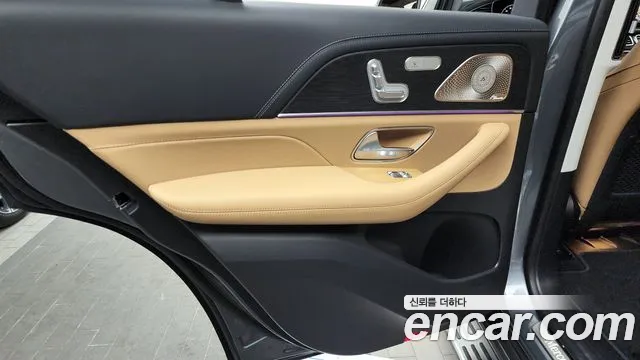 Mercedes-Benz GLE-Class 2025 — фото 15